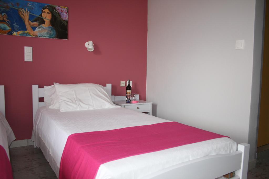 Nereides Hotel Kolimvárion Luaran gambar